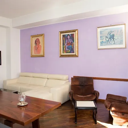 Domus Regis Alojamento de Acomodação e Pequeno-almoço Cagliari